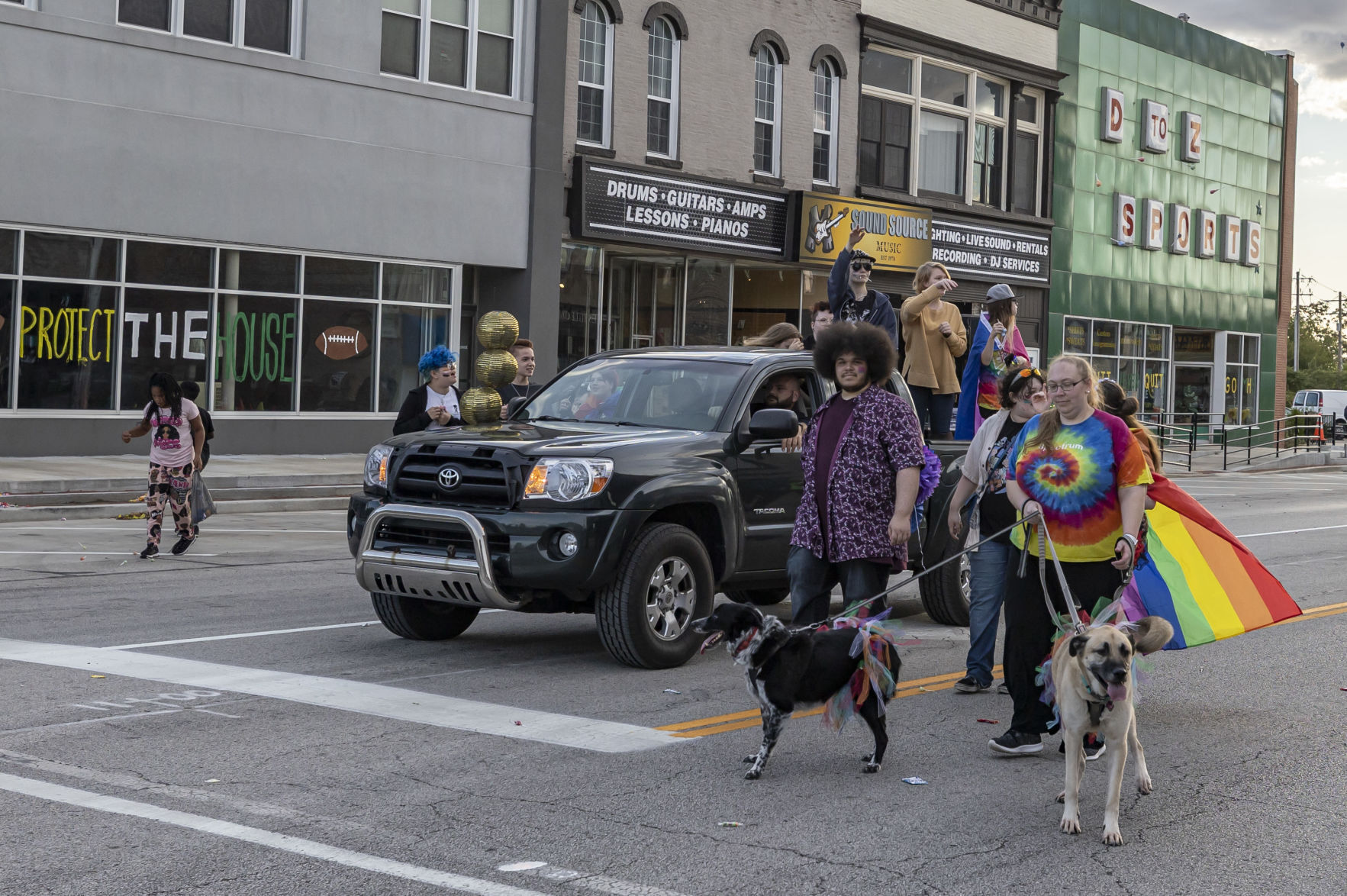 Mattoon homecoming parade 68 092221.JPG